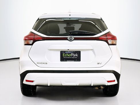 Used 2021 Nissan Kicks SV image 7