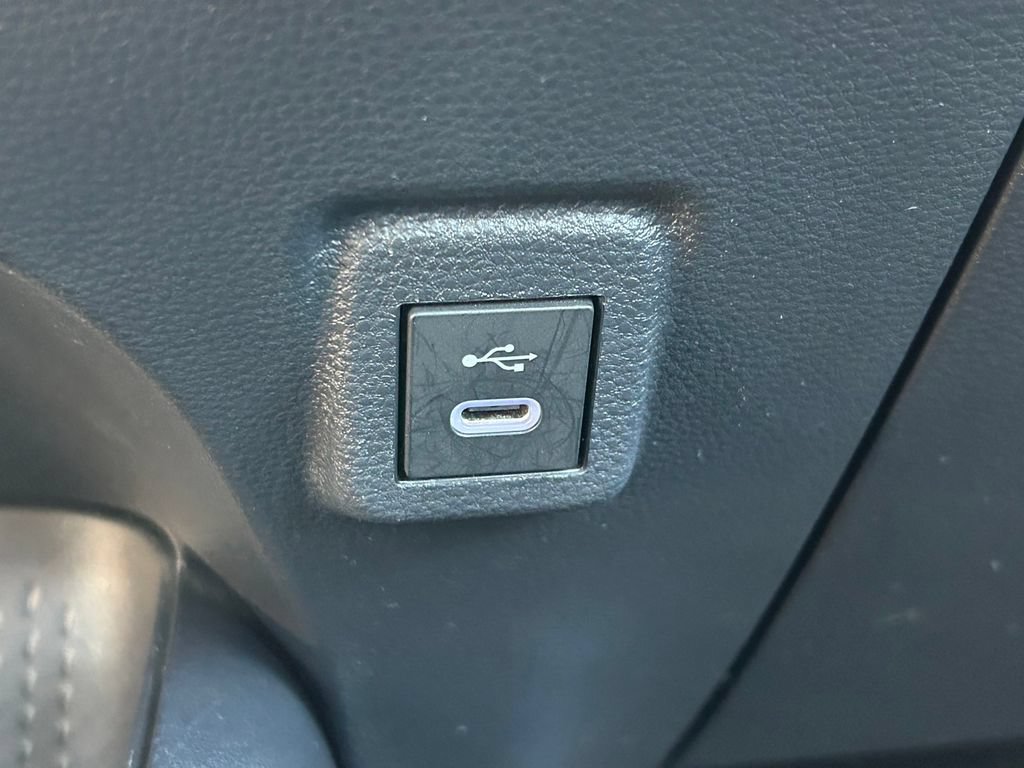 Used 2025 Toyota Corolla LE FWD image 24