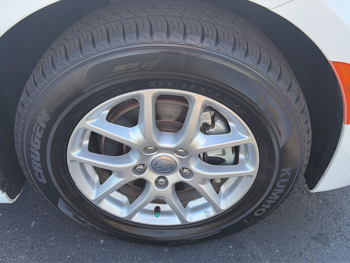 Used 2024 Chrysler Pacifica Touring-L FWD image 36