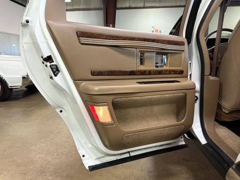 Used 1995 Buick Roadmaster Estate RWD image 67