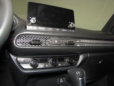 Certified 2024 Honda HR-V Sport image 7