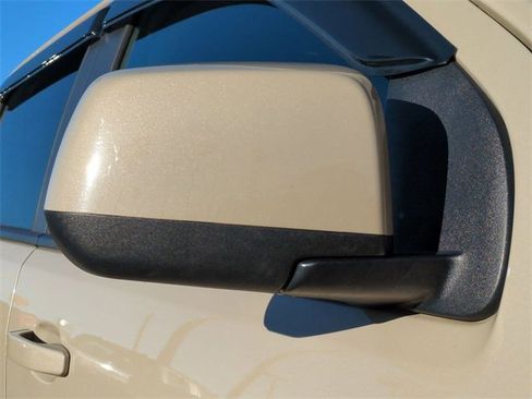 Used 2022 Chevrolet Colorado ZR2 w/ ZR2 Dusk Special Edition image 12