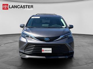 Used 2024 Toyota Sienna LE w/ LE Plus Package FWD video 2