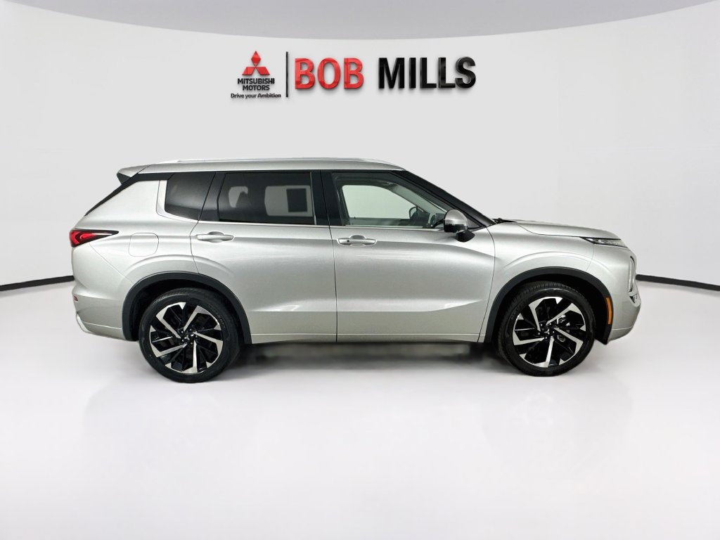 Used 2024 Mitsubishi Outlander SEL FWD image 8