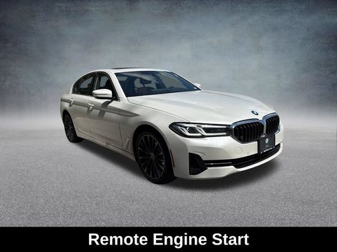 Used 2023 BMW 530i xDrive w/ Premium Package AWD/4WD image 9