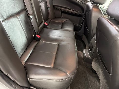 Used 2015 Chevrolet Impala LTZ FWD image 19