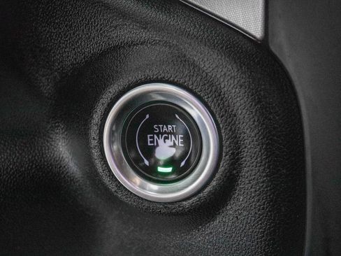 Used 2022 GMC Sierra 1500 SLE image 21