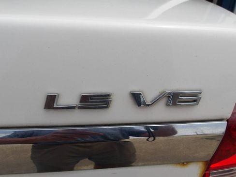 Used 2004 Chevrolet Malibu LS FWD image 32