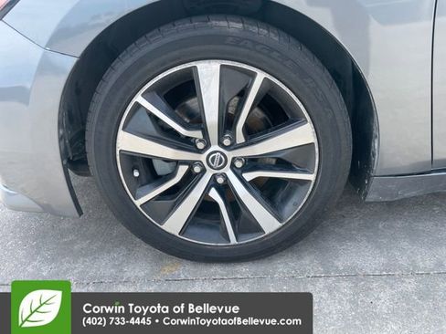 Used 2020 Nissan Maxima 3.5 SV w/ Floor Mat Group FWD image 26
