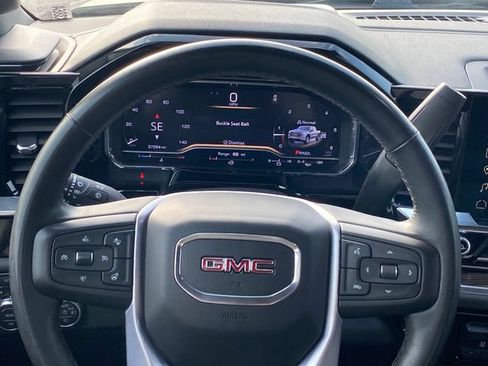 Used 2025 GMC Sierra 1500 Elevation AWD/4WD image 8
