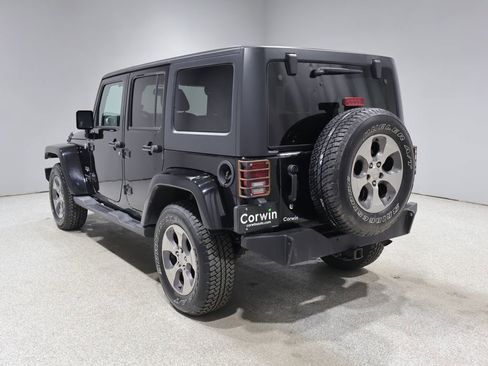 Used 2018 Jeep Wrangler Unlimited Sahara w/ Trailer Tow Group AWD/4WD image 5