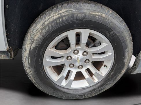 Used 2017 Chevrolet Silverado 1500 LTZ image 41