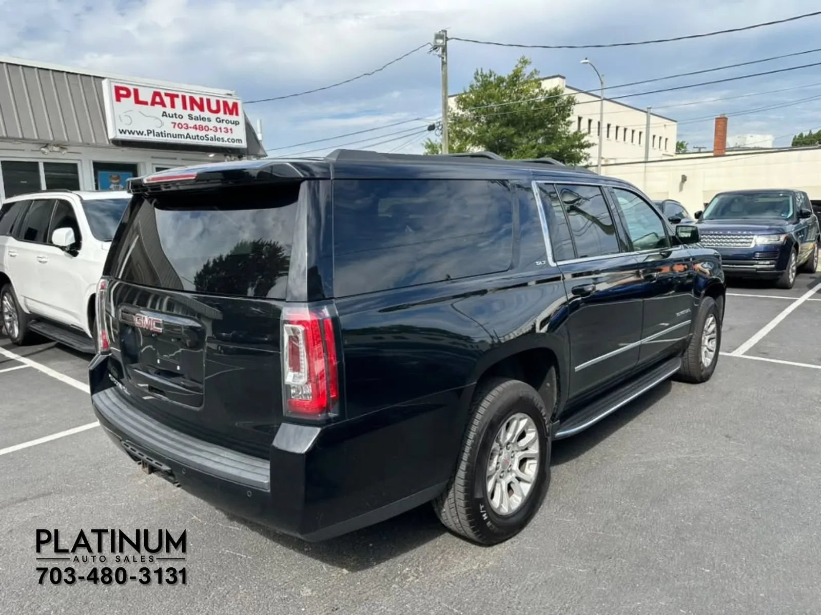 Used 2019 GMC Yukon XL SLT w/ HD Trailering Package AWD/4WD image 5