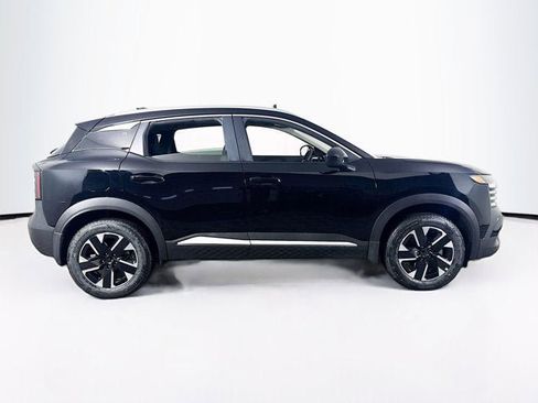 New 2026 Nissan Kicks SV image 4