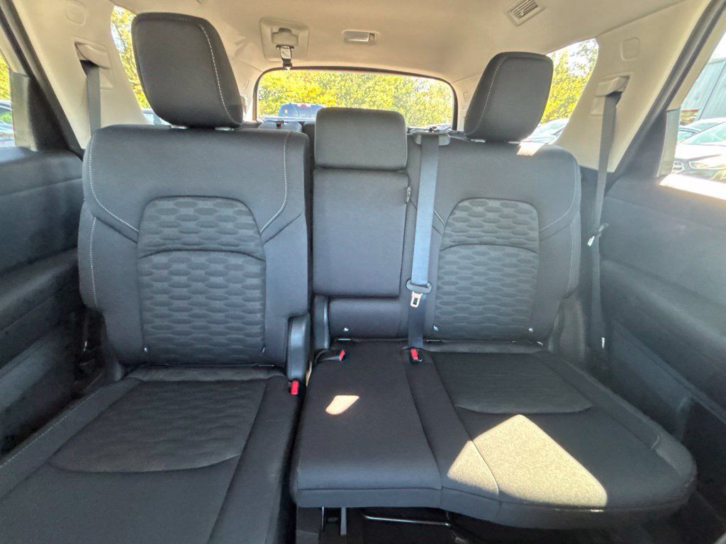 Certified 2025 Nissan Pathfinder SV AWD/4WD image 34