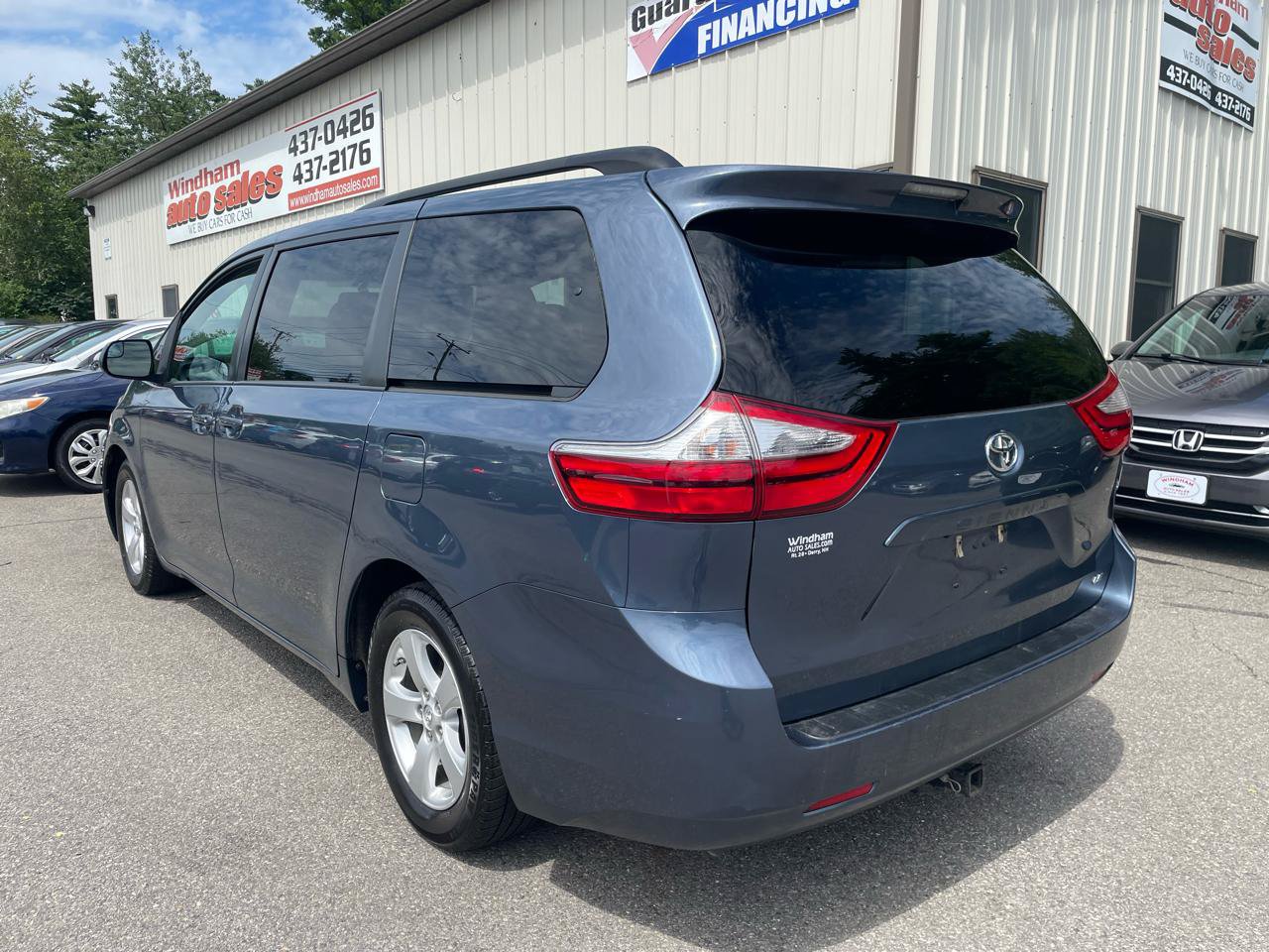 Used 2017 Toyota Sienna LE FWD image 6