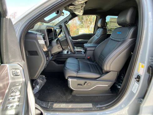 New 2026 Ford F350 Platinum image 30