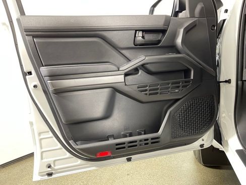 Certified 2026 Toyota Tacoma SR5 image 17