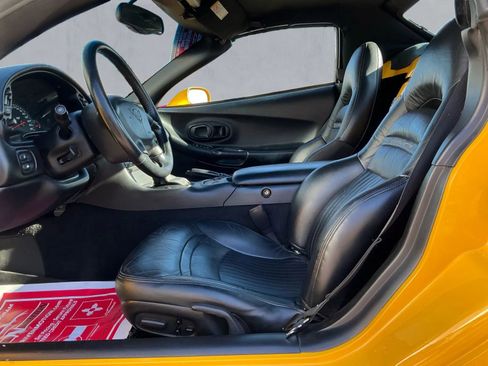 Used 2003 Chevrolet Corvette Convertible w/ Preferred Equipment Group1 image 10