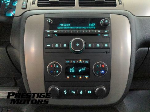 Used 2013 Chevrolet Silverado 2500 LTZ AWD/4WD image 19