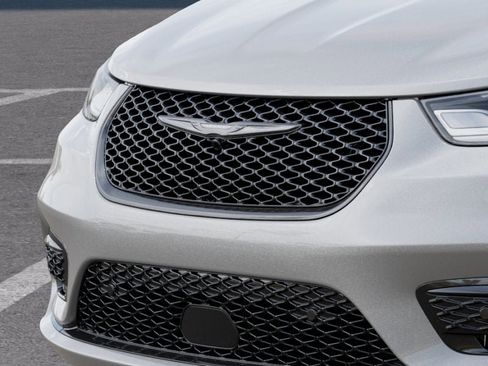 New 2026 Chrysler Pacifica Limited w/ S Appearance Package image 37