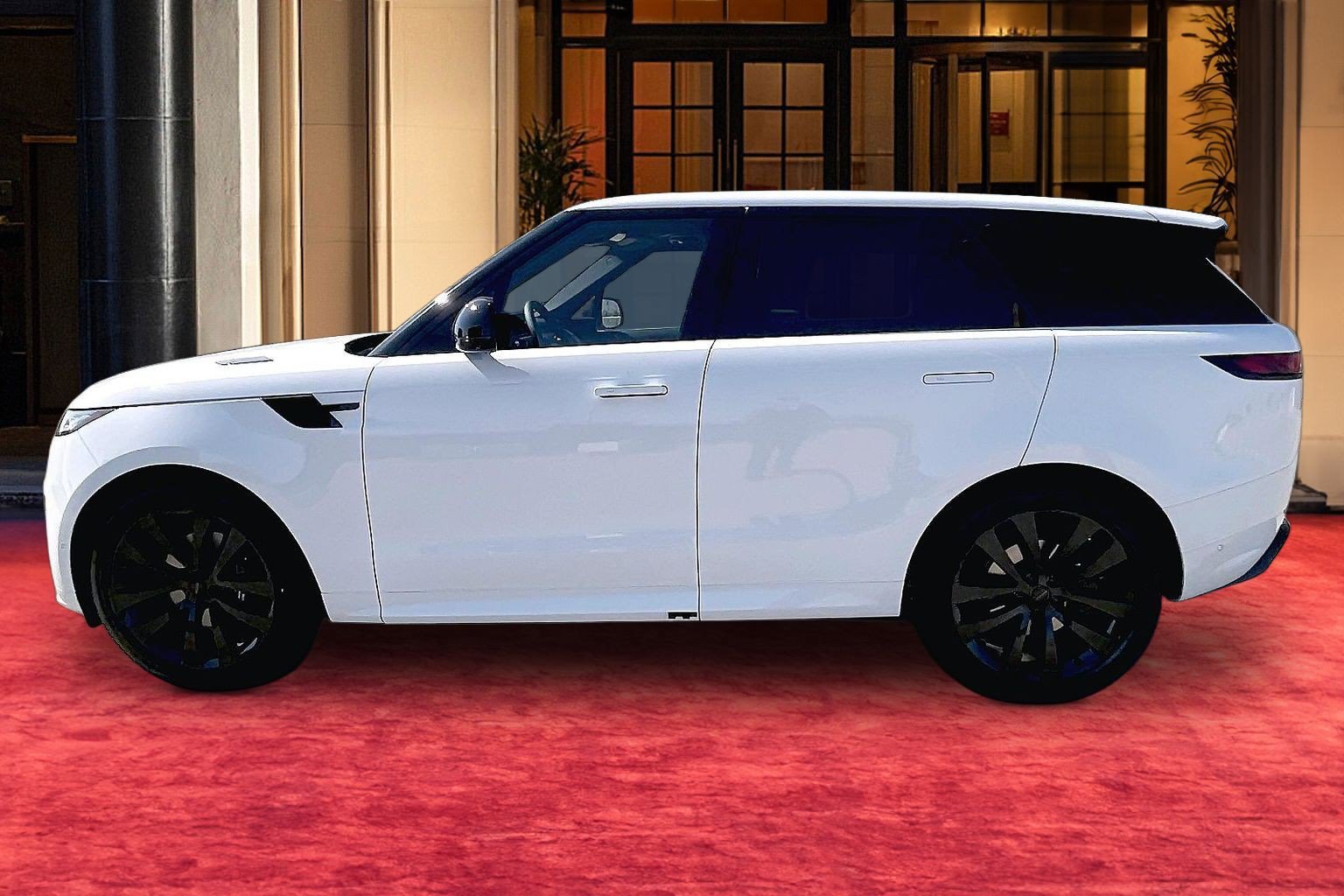 New 2026 Land Rover Range Rover Sport Dynamic SE AWD/4WD image 2
