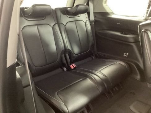 Used 2023 Jeep Grand Cherokee L Limited w/ Luxury Tech Group II AWD/4WD image 26