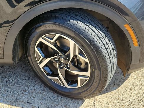 Used 2023 Kia Sportage LX FWD image 31