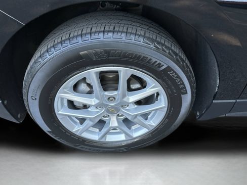Used 2024 Chevrolet Equinox LT FWD image 27