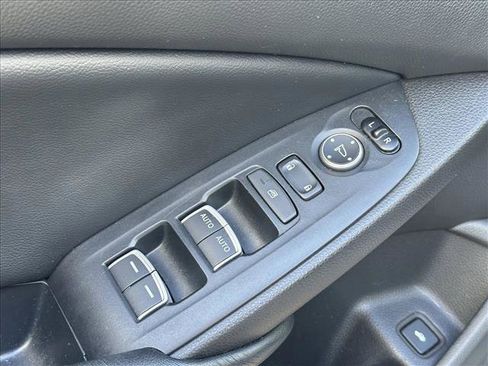 Used 2018 Honda Accord Sport image 17