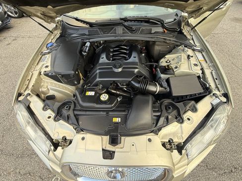 Used 2009 Jaguar XF Premium image 15