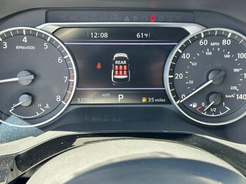 Used 2025 Nissan Pathfinder SL AWD/4WD image 22