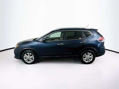 Used 2015 Nissan Rogue SV w/ SV Moonroof Package FWD image 4
