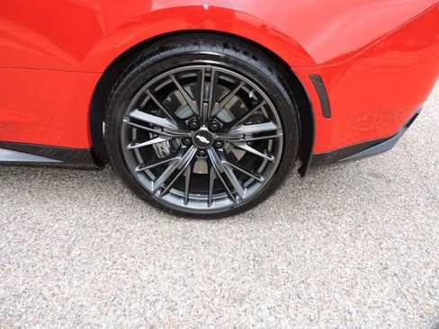 Used 2017 Chevrolet Camaro ZL1 image 14