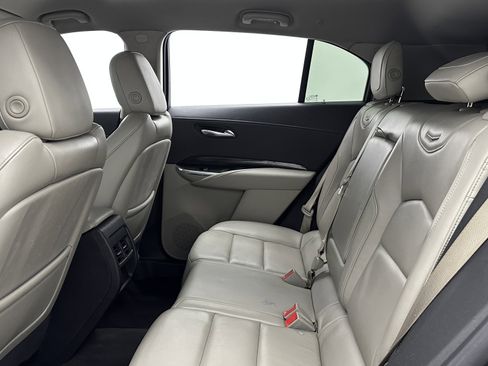 Used 2020 Cadillac XT4 Premium Luxury image 29