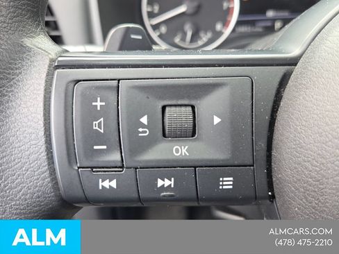 Used 2024 Nissan Rogue S FWD image 24