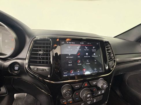 Used 2020 Jeep Grand Cherokee Limited X AWD/4WD image 22