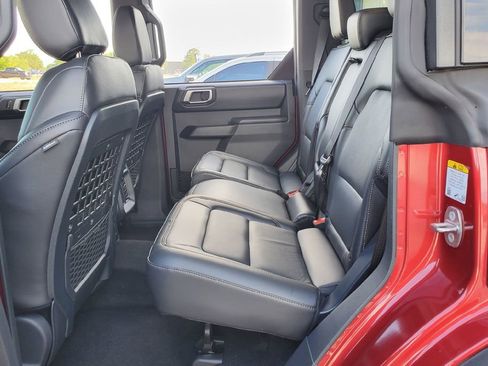 New 2026 Ford Bronco Badlands AWD/4WD image 18