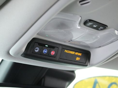 Used 2024 Chevrolet TrailBlazer LT w/ Convenience Package FWD image 20