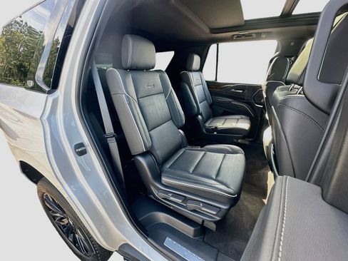 Used 2024 Cadillac Escalade Premium Luxury w/ LPO, Floor Liner Package AWD/4WD image 30