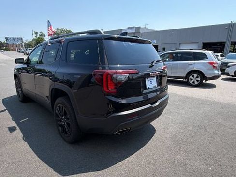 Certified 2023 GMC Acadia SLT w/ Elevation Edition AWD/4WD image 5