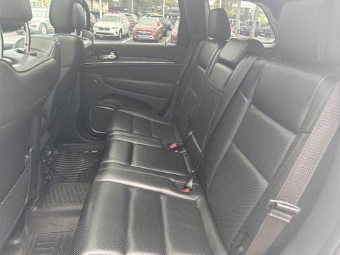 Used 2020 Jeep Grand Cherokee High Altitude AWD/4WD image 24