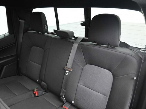 Used 2023 Chevrolet Colorado Trail Boss w/ Advanced Trailering Package AWD/4WD image 9