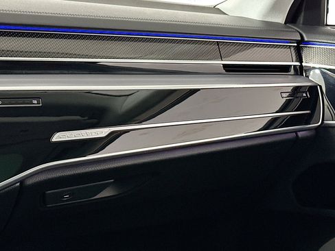 Used 2022 Audi S8 w/ S8 Executive Package image 16