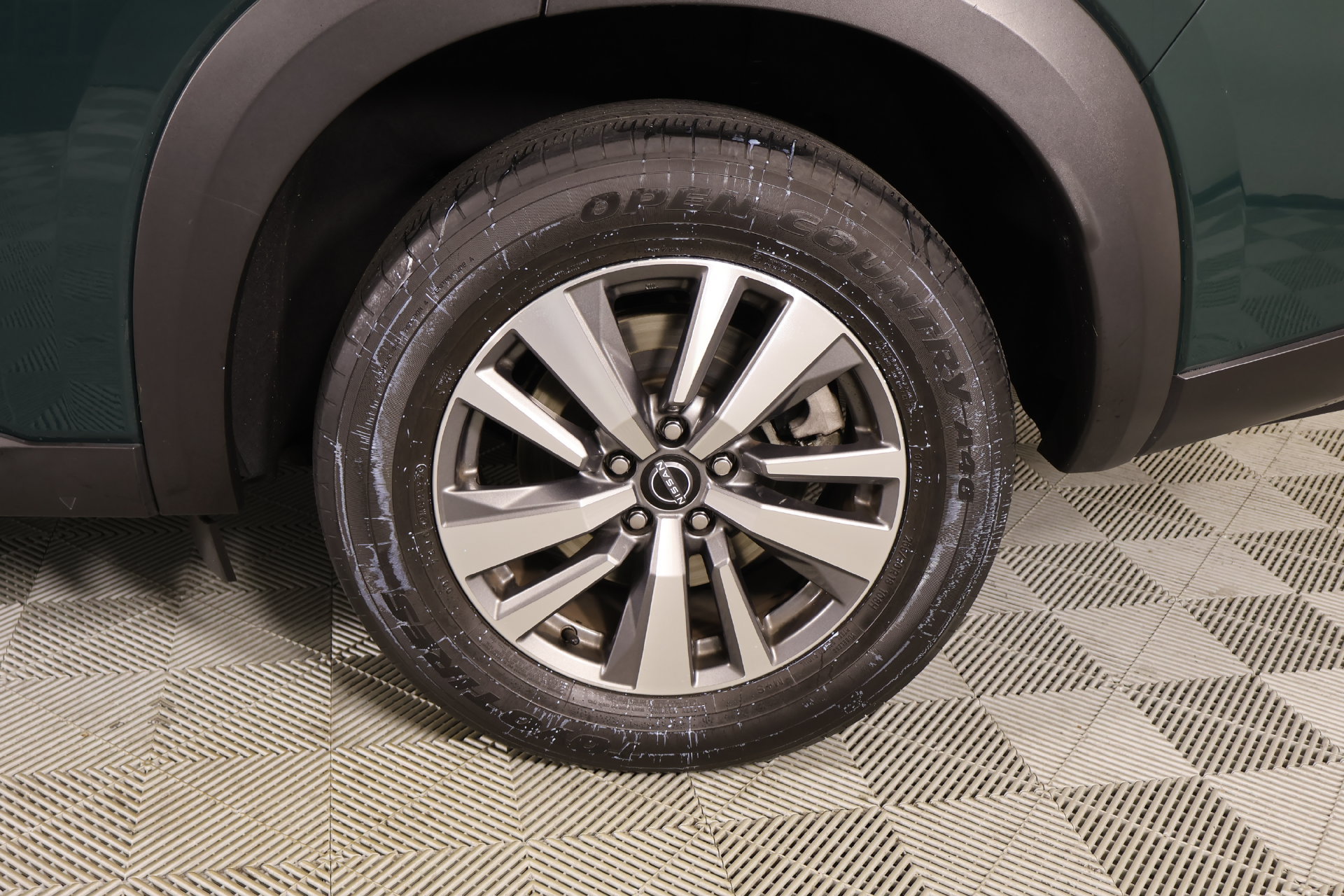 Used 2023 Nissan Pathfinder SL AWD/4WD image 19