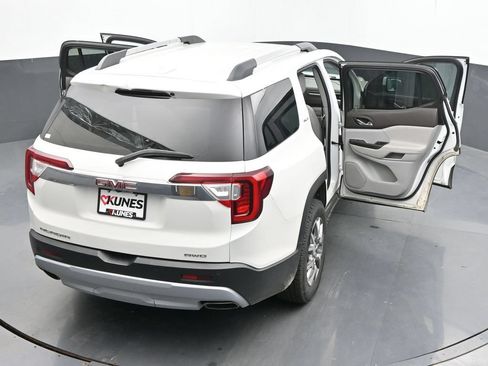 Used 2021 GMC Acadia SLT AWD/4WD image 45