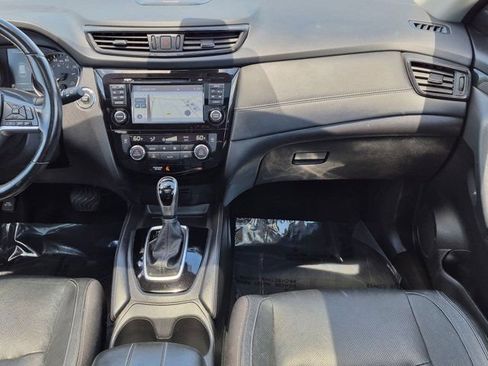 Used 2017 Nissan Rogue SL w/ SL Premium Package AWD/4WD image 14