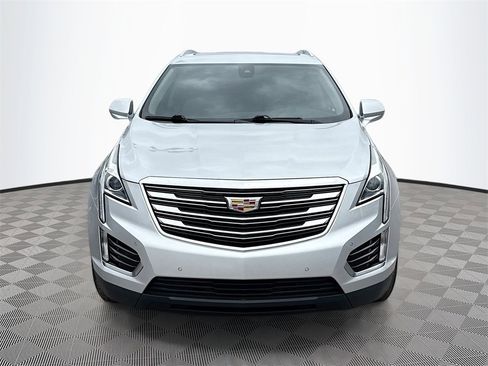 Used 2018 Cadillac XT5 Luxury w/ Driver Awareness Package image 2