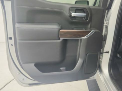 Used 2021 GMC Sierra 1500 SLT image 27