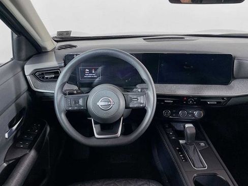 Certified 2025 Nissan Kicks SV w/ Illumination Package AWD/4WD image 18